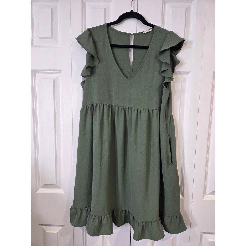 JODIFL Dress Size L Olive Green Tiered Dress Ruffle Sleeve, Vneck Flowy Pockets